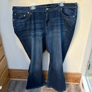 Maurices flare leg short dark blue jean